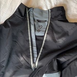 Zero restriction airflow golf jacket